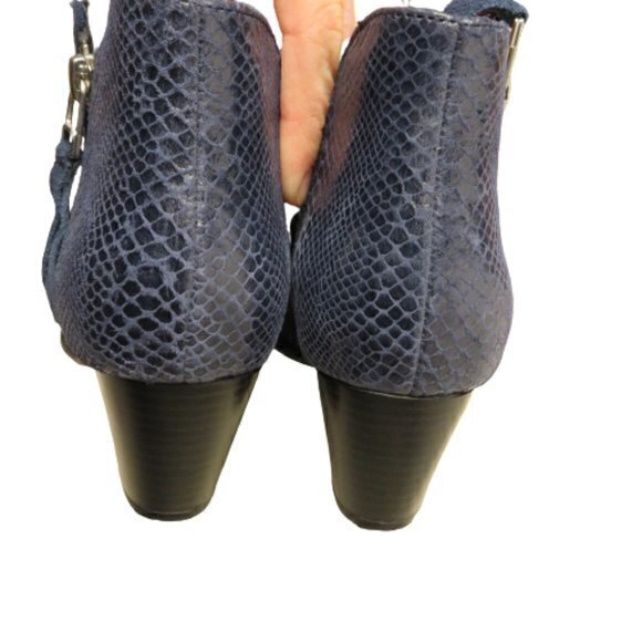 Vionic 322 Anne Blue Suede Ankle‎ Boots - Picture 2 of 8